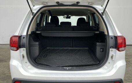 Mitsubishi Outlander III рестайлинг 3, 2019 год, 2 149 000 рублей, 8 фотография