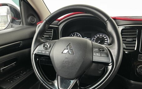 Mitsubishi Outlander III рестайлинг 3, 2019 год, 2 149 000 рублей, 15 фотография