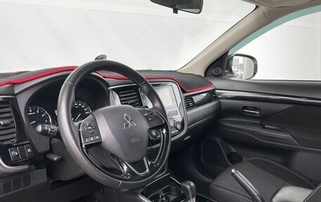 Mitsubishi Outlander III рестайлинг 3, 2019 год, 2 149 000 рублей, 12 фотография