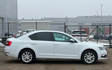 Skoda Octavia, 2017 год, 1 935 000 рублей, 5 фотография