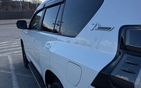 Toyota Land Cruiser Prado 150 рестайлинг 2, 2020 год, 7 500 000 рублей, 7 фотография