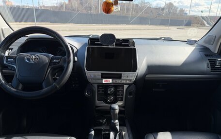 Toyota Land Cruiser Prado 150 рестайлинг 2, 2020 год, 7 500 000 рублей, 17 фотография