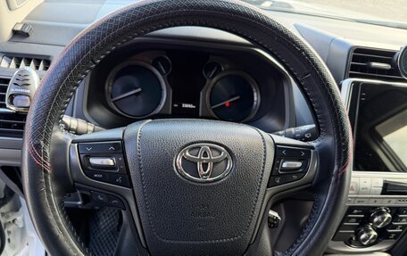 Toyota Land Cruiser Prado 150 рестайлинг 2, 2020 год, 7 500 000 рублей, 19 фотография