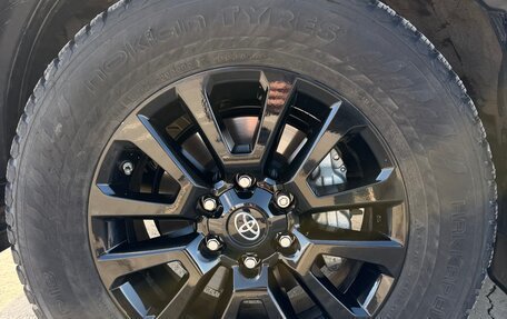 Toyota Land Cruiser Prado 150 рестайлинг 2, 2020 год, 7 500 000 рублей, 23 фотография