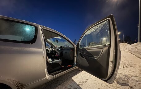 Toyota Yaris I рестайлинг, 2002 год, 160 000 рублей, 12 фотография