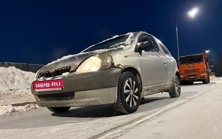 Toyota Yaris I рестайлинг, 2002 год, 160 000 рублей, 18 фотография
