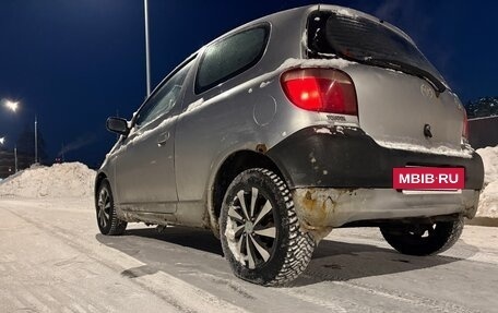 Toyota Yaris I рестайлинг, 2002 год, 160 000 рублей, 30 фотография