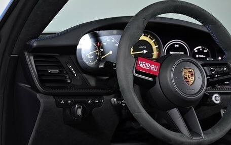 Porsche 911 GT3, 2021 год, 23 900 000 рублей, 13 фотография