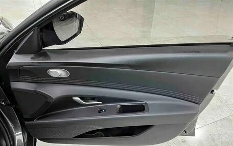 Hyundai Elantra, 2023 год, 1 765 000 рублей, 19 фотография