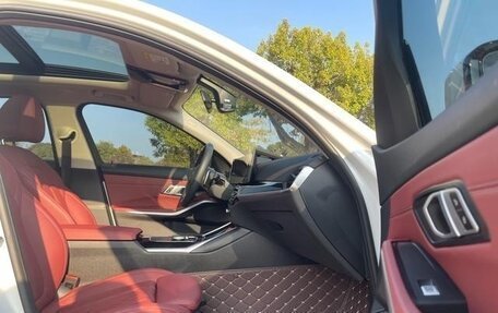 BMW 3 серия, 2023 год, 3 000 000 рублей, 10 фотография