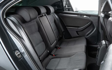 Volkswagen Jetta VI, 2012 год, 979 000 рублей, 14 фотография