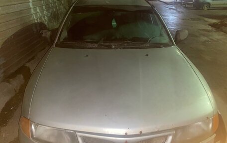 Mitsubishi Carisma I, 1998 год, 115 000 рублей, 1 фотография