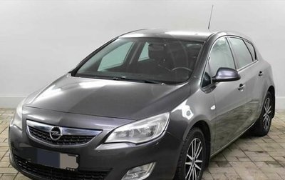 Opel Astra J, 2011 год, 600 000 рублей, 1 фотография