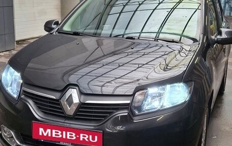 Renault Logan II, 2014 год, 880 000 рублей, 3 фотография