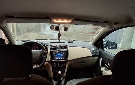 Renault Logan II, 2014 год, 880 000 рублей, 6 фотография