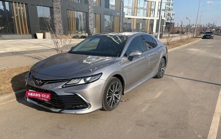 Toyota Camry, 2023 год, 3 870 000 рублей, 4 фотография