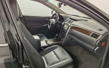 Toyota Camry, 2016 год, 2 499 000 рублей, 20 фотография