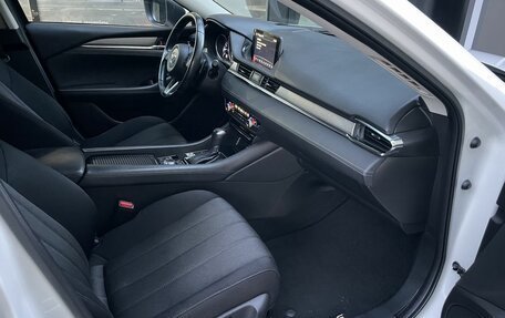 Mazda 6, 2018 год, 2 179 000 рублей, 11 фотография