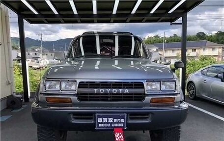 Toyota Land Cruiser 80 рестайлинг, 1993 год, 3 680 000 рублей, 2 фотография