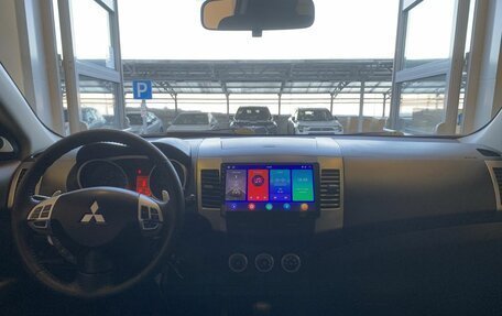 Mitsubishi Outlander III рестайлинг 3, 2008 год, 1 200 000 рублей, 13 фотография
