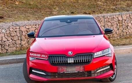 Skoda Superb III рестайлинг, 2022 год, 3 333 333 рублей, 2 фотография