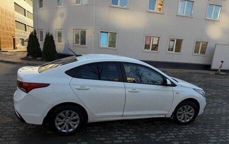 Hyundai Solaris II рестайлинг, 2018 год, 740 000 рублей, 4 фотография