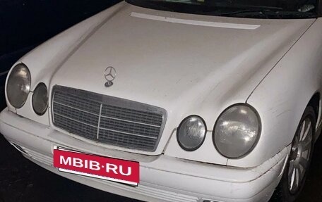 Mercedes-Benz E-Класс, 1996 год, 230 000 рублей, 5 фотография