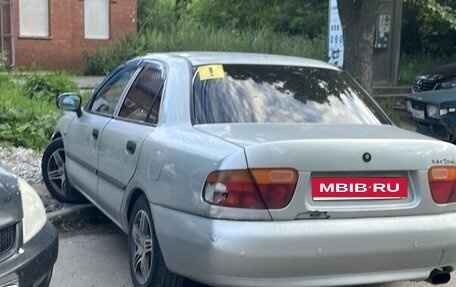 Mitsubishi Carisma I, 1998 год, 115 000 рублей, 2 фотография
