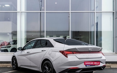Hyundai Elantra, 2021 год, 2 050 000 рублей, 2 фотография