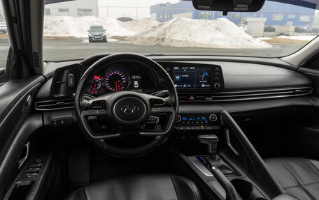 Hyundai Elantra, 2021 год, 2 050 000 рублей, 6 фотография