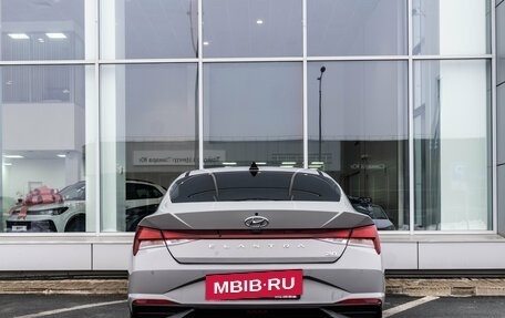 Hyundai Elantra, 2021 год, 2 050 000 рублей, 4 фотография