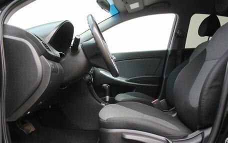 Hyundai Solaris II рестайлинг, 2013 год, 889 000 рублей, 11 фотография