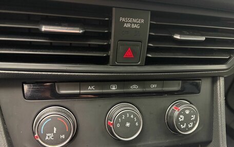 Volkswagen Jetta VII, 2021 год, 1 799 900 рублей, 11 фотография