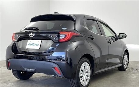 Toyota Yaris, 2021 год, 760 000 рублей, 4 фотография
