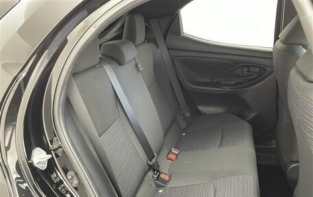 Toyota Yaris, 2021 год, 760 000 рублей, 14 фотография
