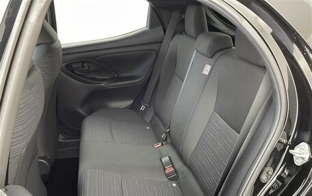 Toyota Yaris, 2021 год, 760 000 рублей, 12 фотография