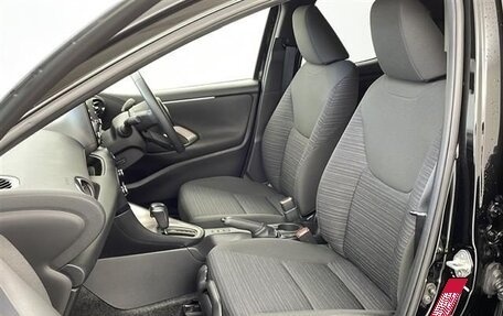 Toyota Yaris, 2021 год, 760 000 рублей, 11 фотография