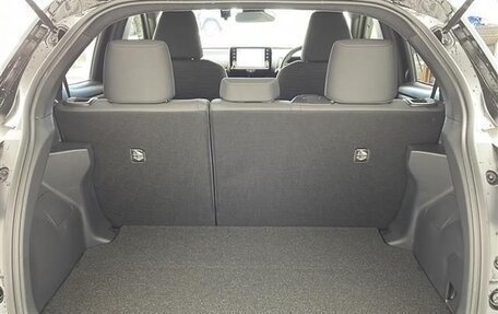 Toyota Yaris, 2021 год, 760 000 рублей, 18 фотография