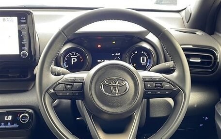 Toyota Yaris, 2021 год, 760 000 рублей, 17 фотография