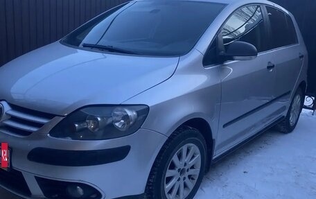 Volkswagen Golf Plus I, 2008 год, 659 000 рублей, 2 фотография