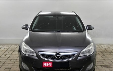 Opel Astra J, 2011 год, 600 000 рублей, 4 фотография