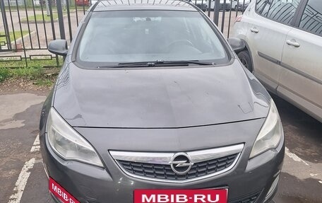 Opel Astra J, 2011 год, 600 000 рублей, 17 фотография