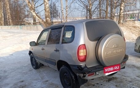 Chevrolet Niva I рестайлинг, 2003 год, 160 000 рублей, 4 фотография