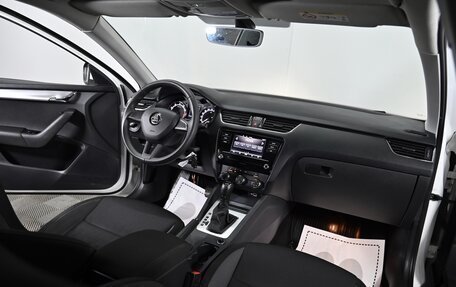 Skoda Octavia, 2018 год, 1 249 000 рублей, 5 фотография