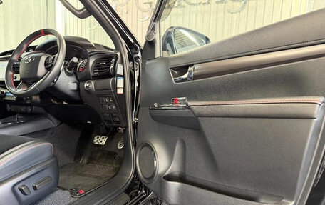 Toyota Hilux VIII, 2024 год, 4 500 000 рублей, 17 фотография