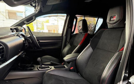 Toyota Hilux VIII, 2024 год, 4 500 000 рублей, 23 фотография