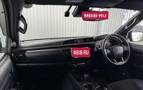 Toyota Hilux VIII, 2024 год, 4 500 000 рублей, 26 фотография