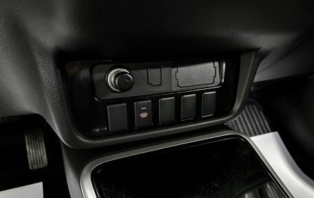 Mitsubishi Outlander III рестайлинг 3, 2017 год, 1 595 000 рублей, 21 фотография