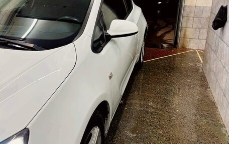 Opel Astra J, 2012 год, 850 000 рублей, 2 фотография