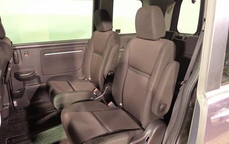 Honda Stepwgn IV, 2021 год, 1 700 000 рублей, 6 фотография